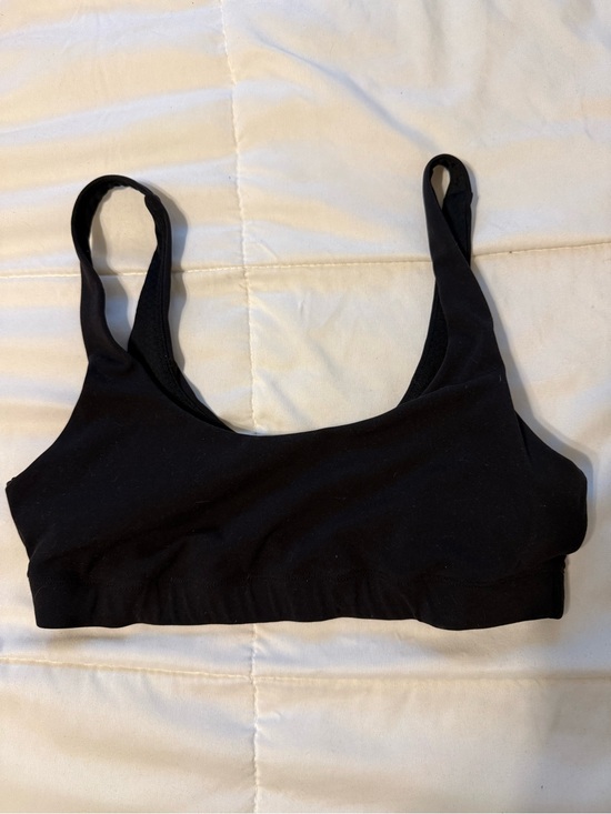 Vuori Other - Vuori Black Seamless Scoop Sports Bralette